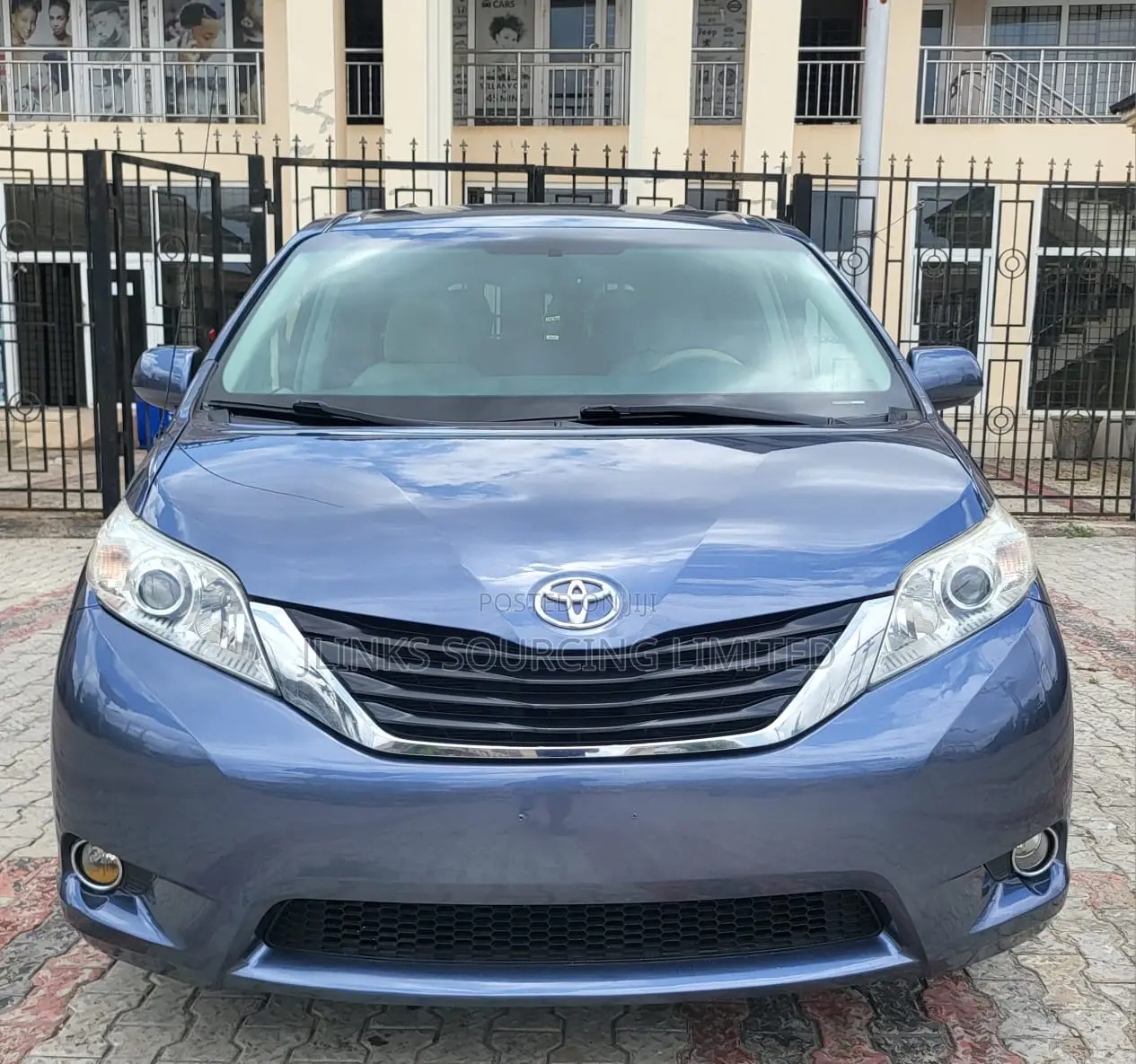 Toyota Sienna LE 7-Passenger Mobility 4dr Minivan (3.5L 6cyl 6A) 2014 Blue