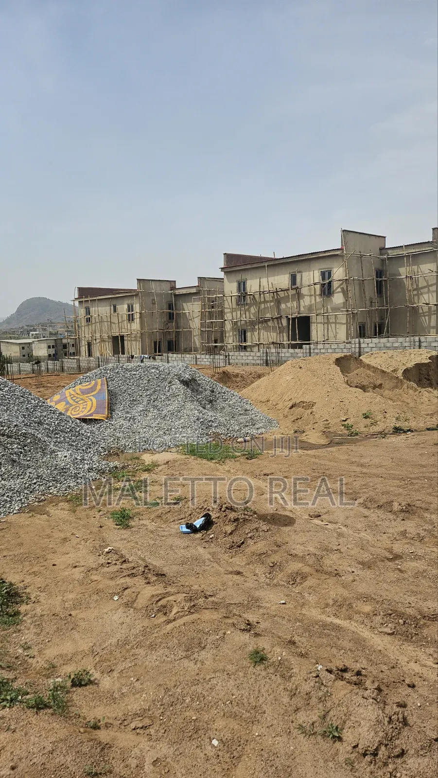 Buy and Build Lifecamp