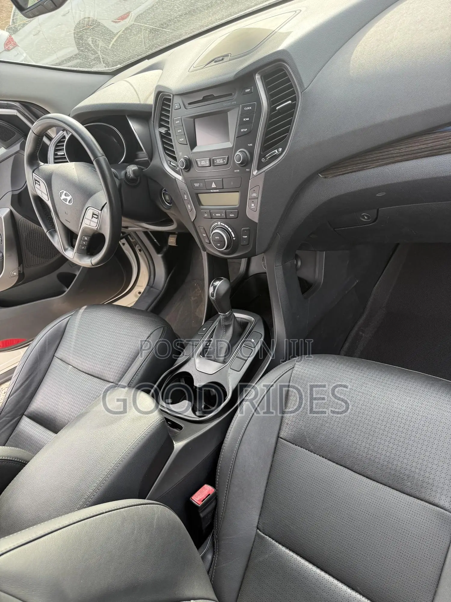 Hyundai Santa Fe Limited 4dr SUV (3.3L 6cyl 6A) 2014 White