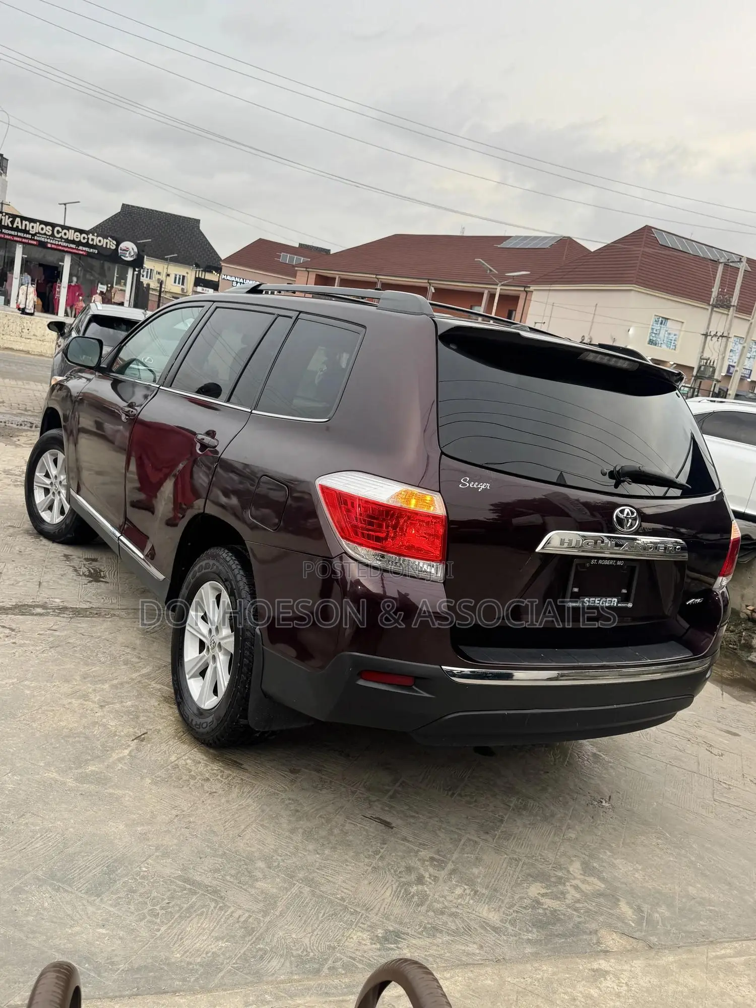 Toyota Highlander SE 3.5L 4WD 2013 Burgundy