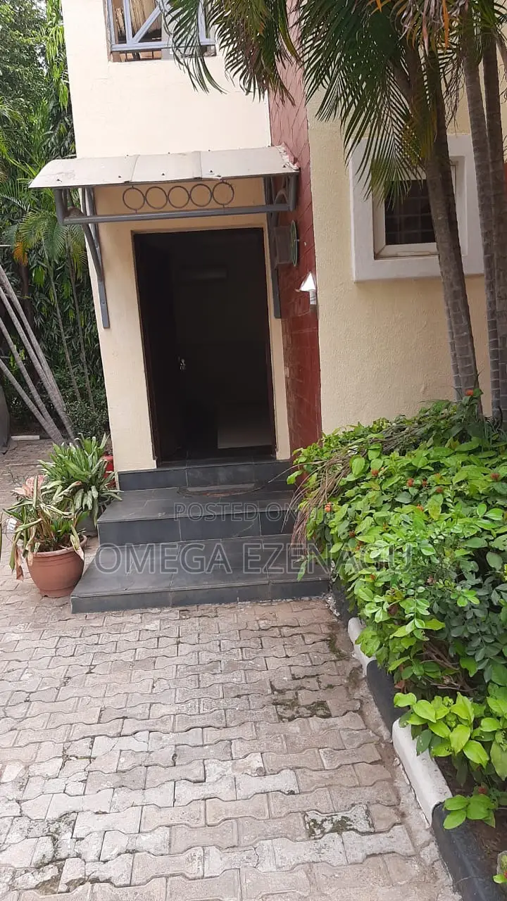 5bdrm House in Jabi for sale