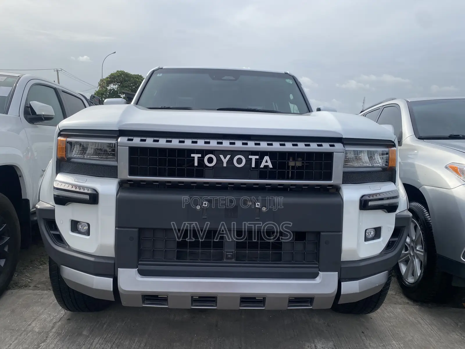 Toyota Land Cruiser Prado 2.4 Petrol 2025 White