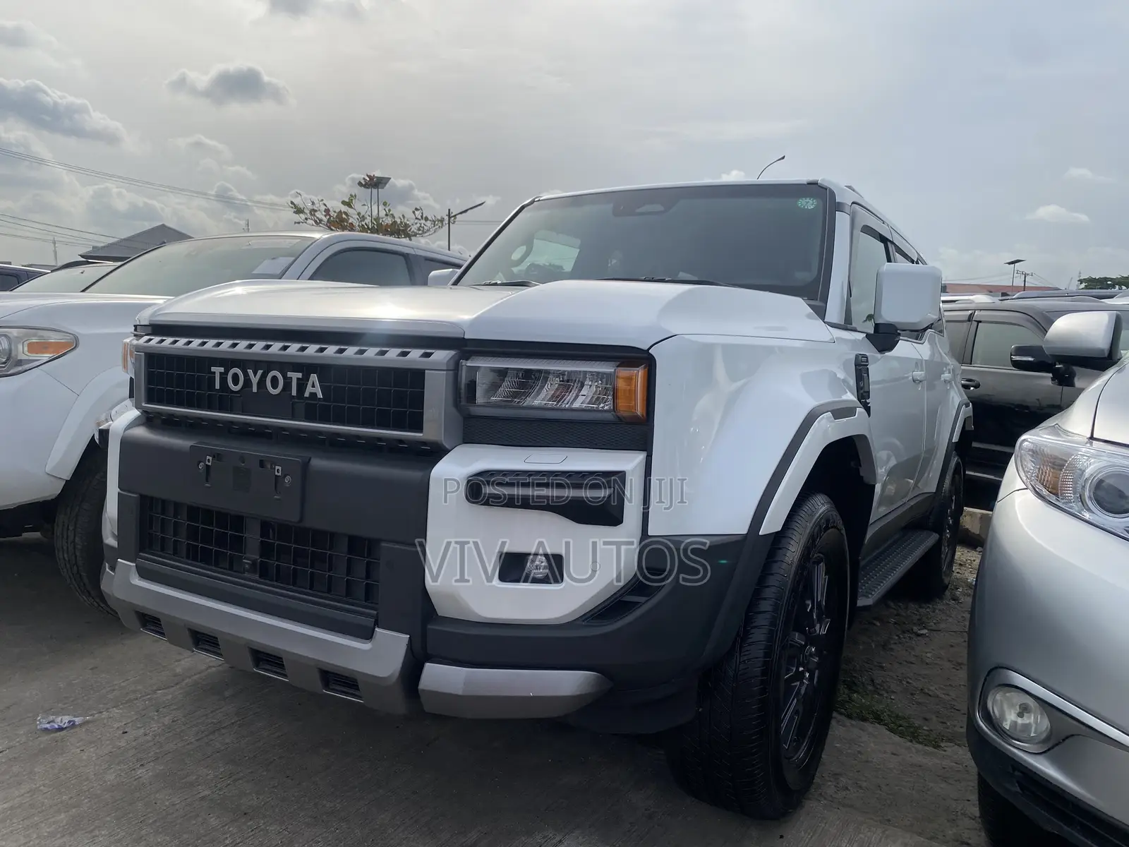 Toyota Land Cruiser Prado 2.4 Petrol 2025 White