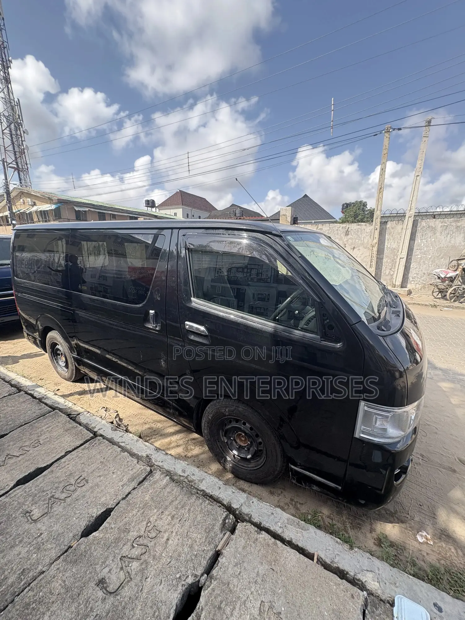 Toyota HiAce 2009 Black
