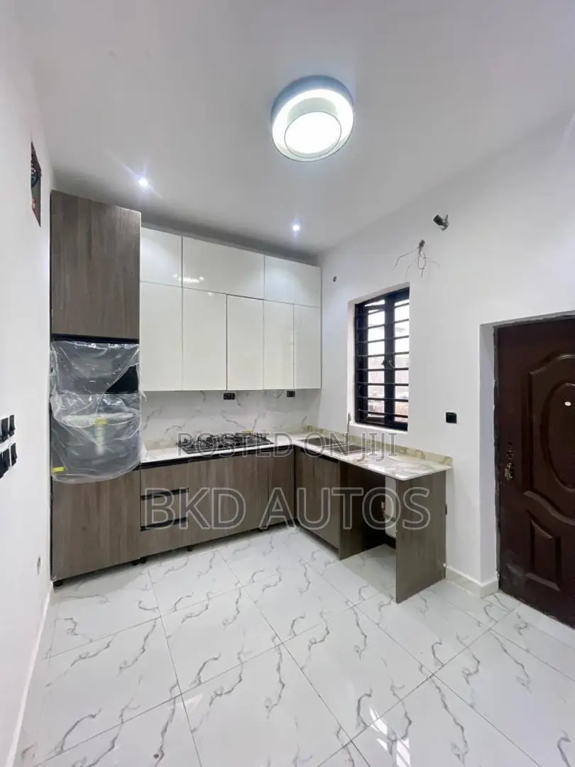 4bdrm Duplex in Lekki for sale