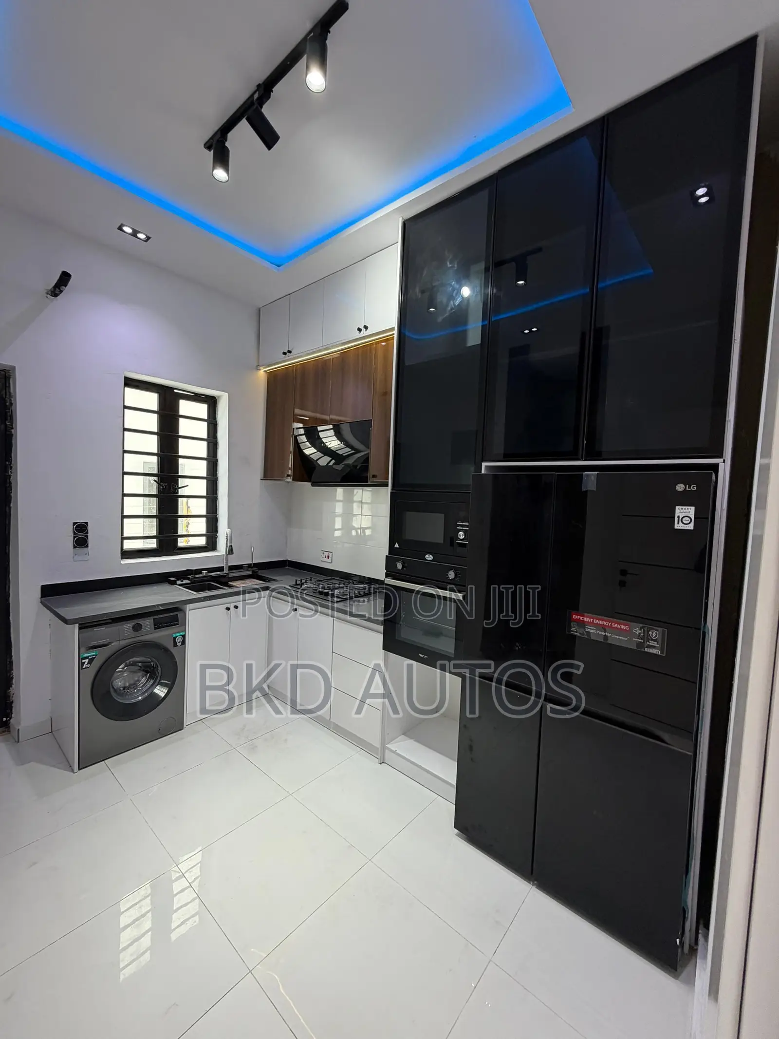 3bdrm Duplex in Ikota for sale