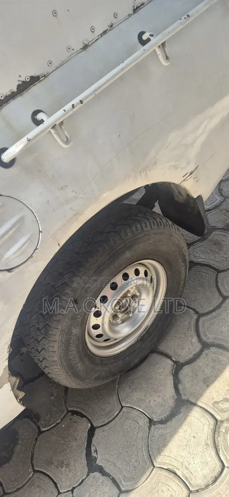 Mitsubishi L200 2008 White