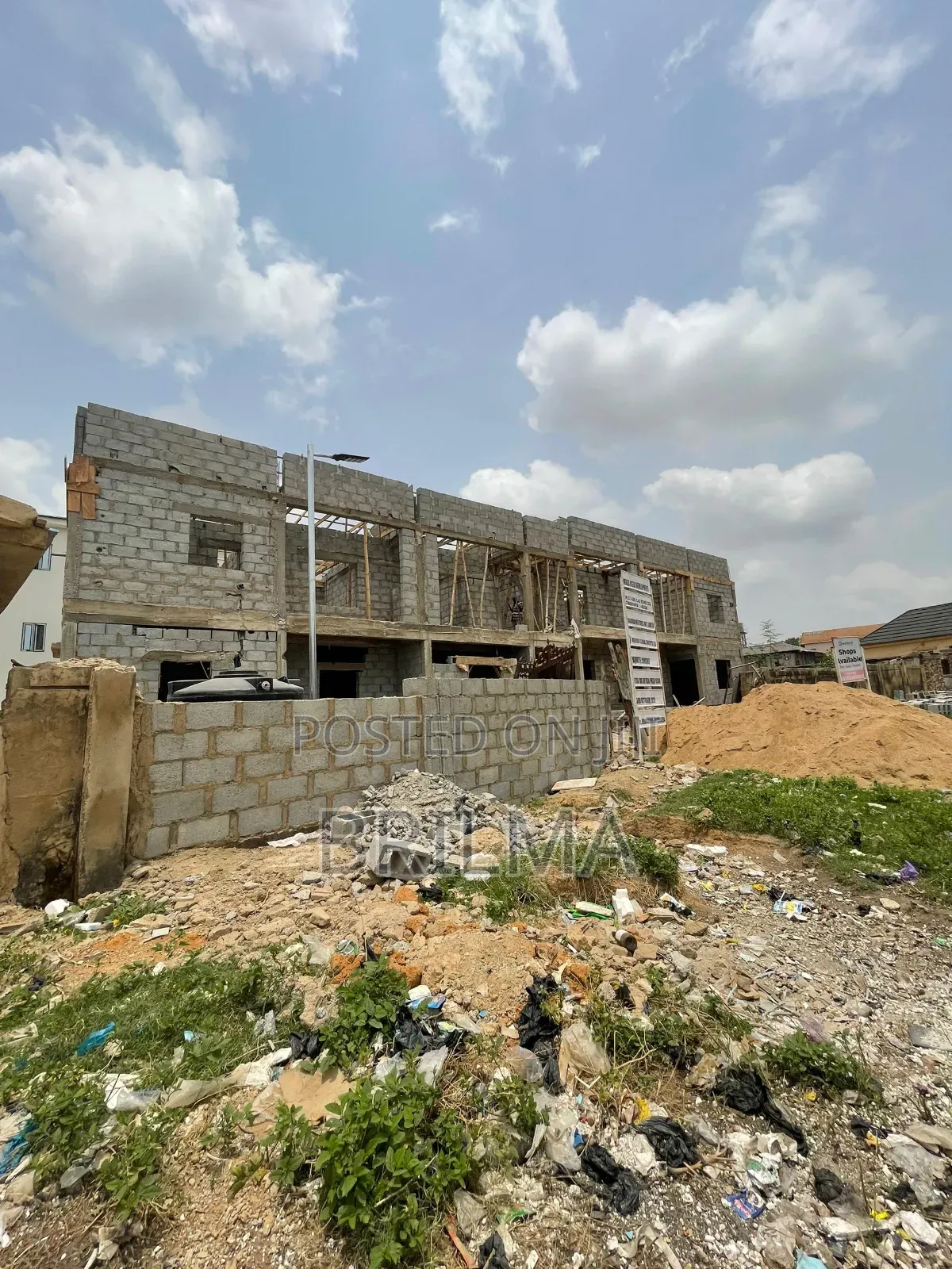 40sqm Space In Lifecamp For Sale