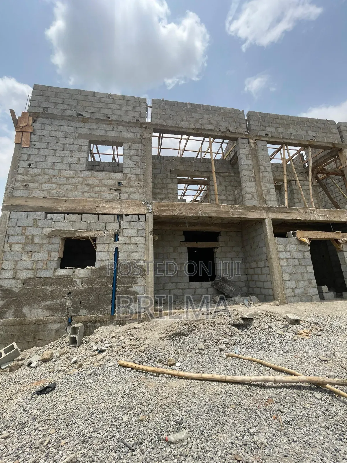 40sqm Space In Lifecamp For Sale
