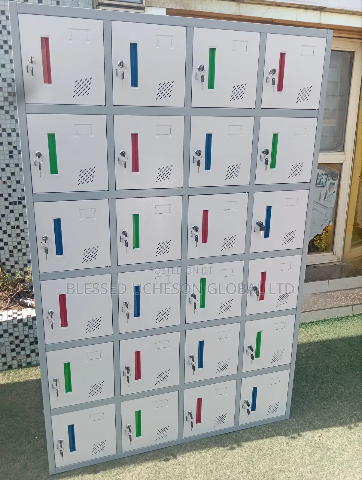 New Design of 24 Doors Locker With Key and Padlock