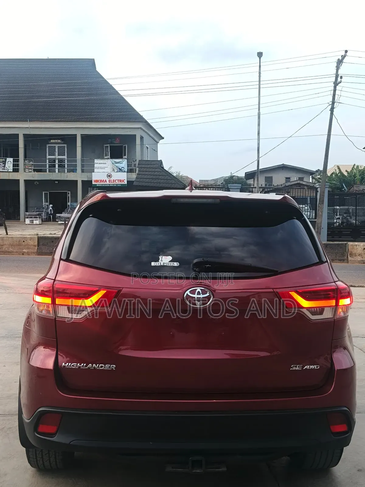 Toyota Highlander SE 4x4 V6 (3.5L 6cyl 8A) 2017 Burgundy