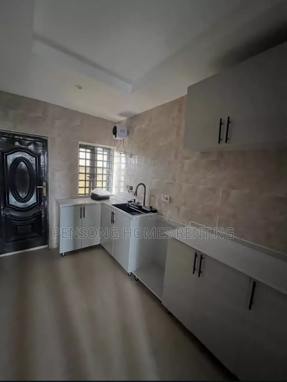 3bdrm Apartment in Ologolo, Lekki Expressway for rent
