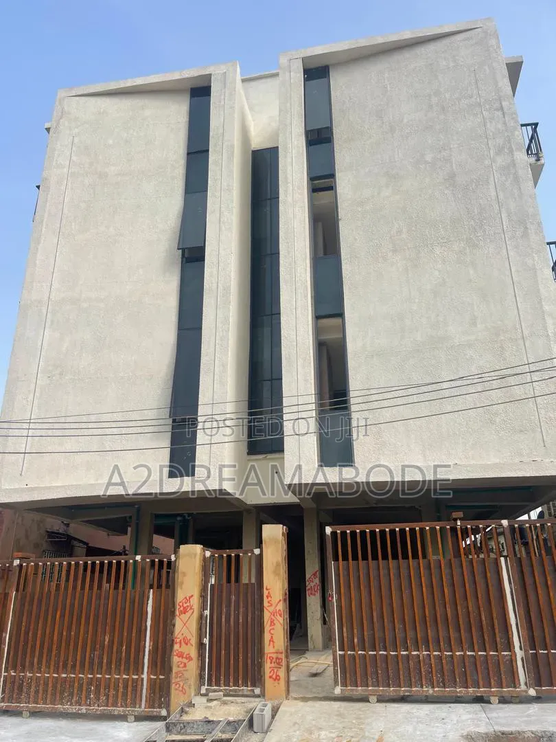 1bdrm Apartment in Yaba, Onike for sale