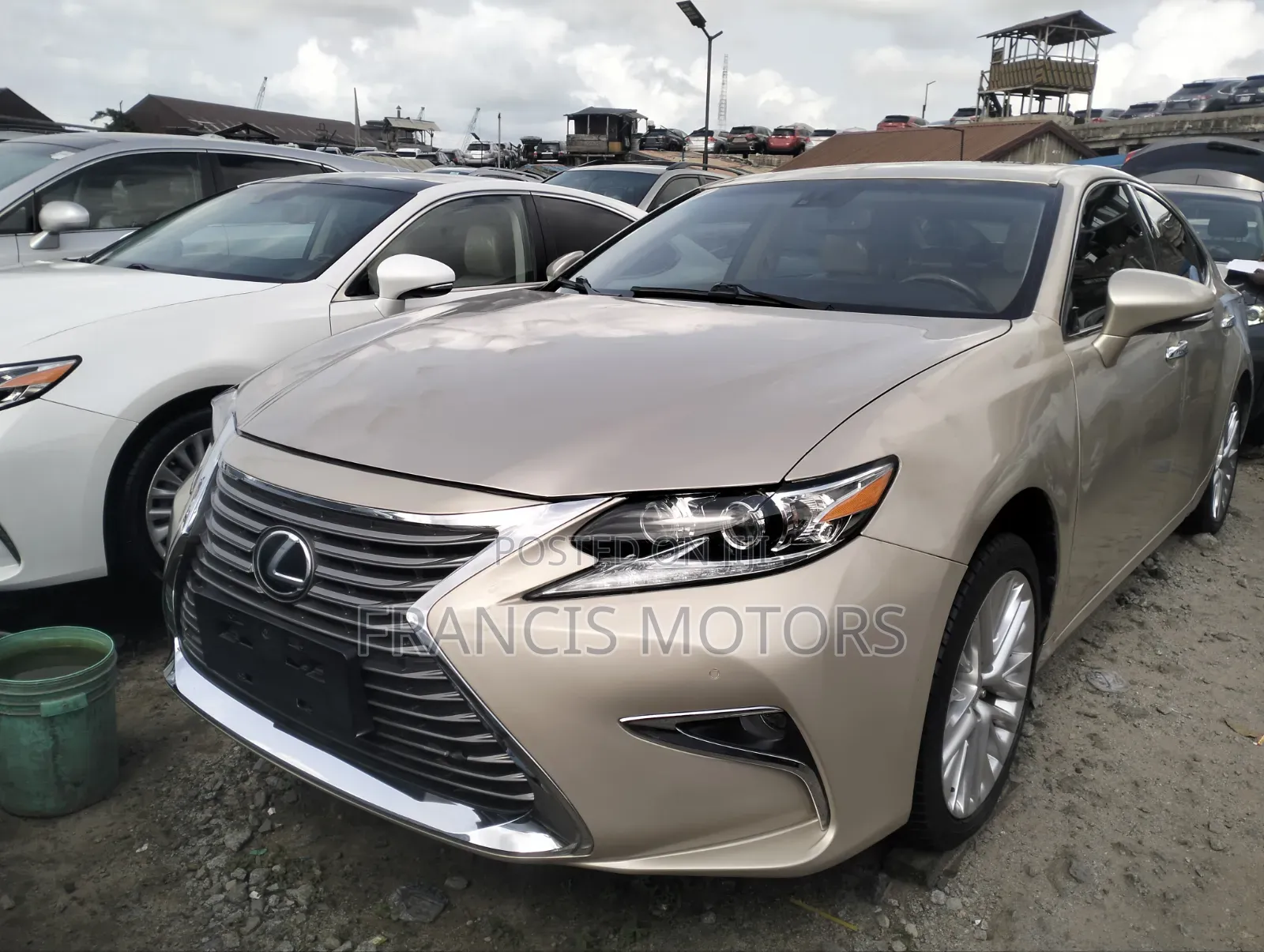 Lexus ES 350 FWD 2015 Gold