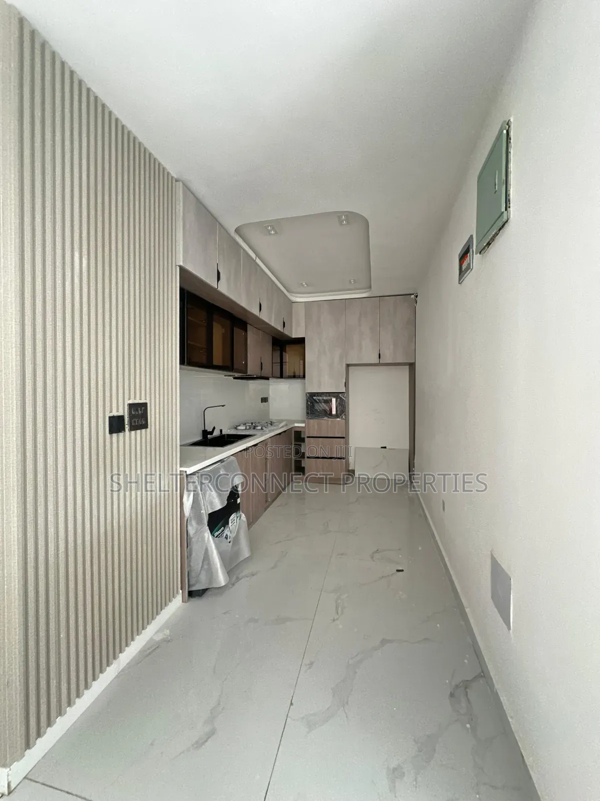 2bdrm Apartment in Lekki Phase 1 for rent