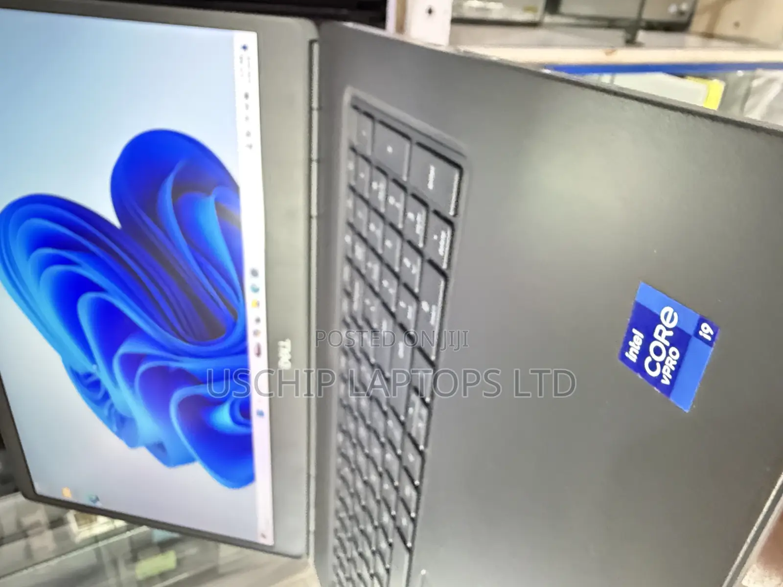 Laptop Dell Precision 5560 64GB Intel Core i9 SSD 512GB