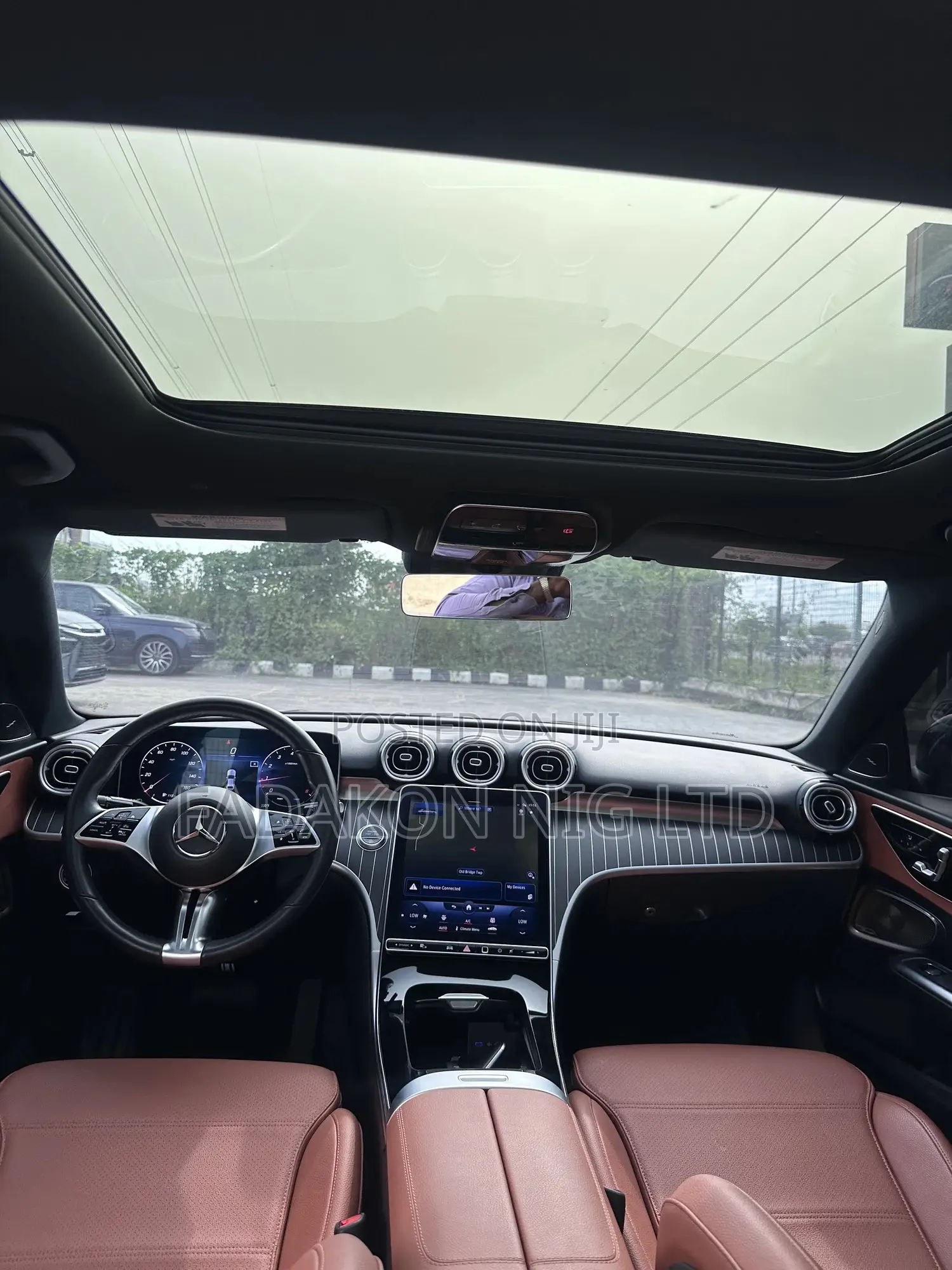 Mercedes-Benz C300 2023 Blue