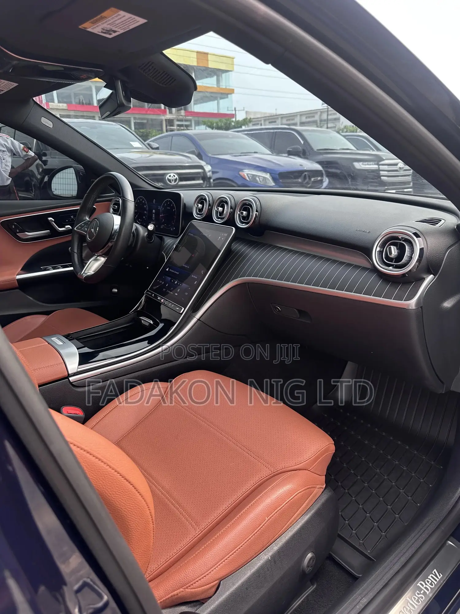 Mercedes-Benz C300 2023 Blue
