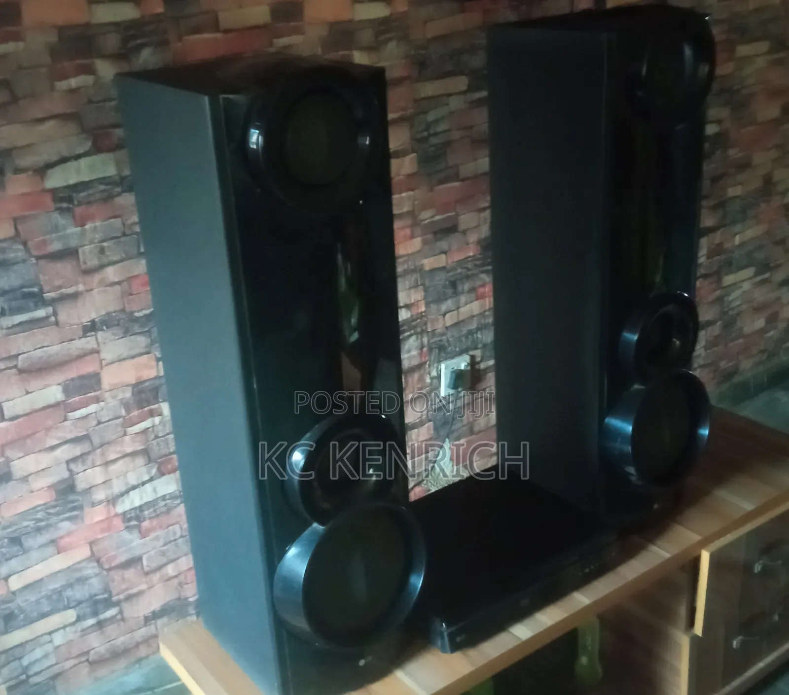 Original Lg Bodyguard Speaker With DVD Player 600watts