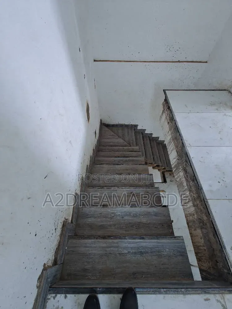 5bdrm Duplex in Opic, Isheri North for rent