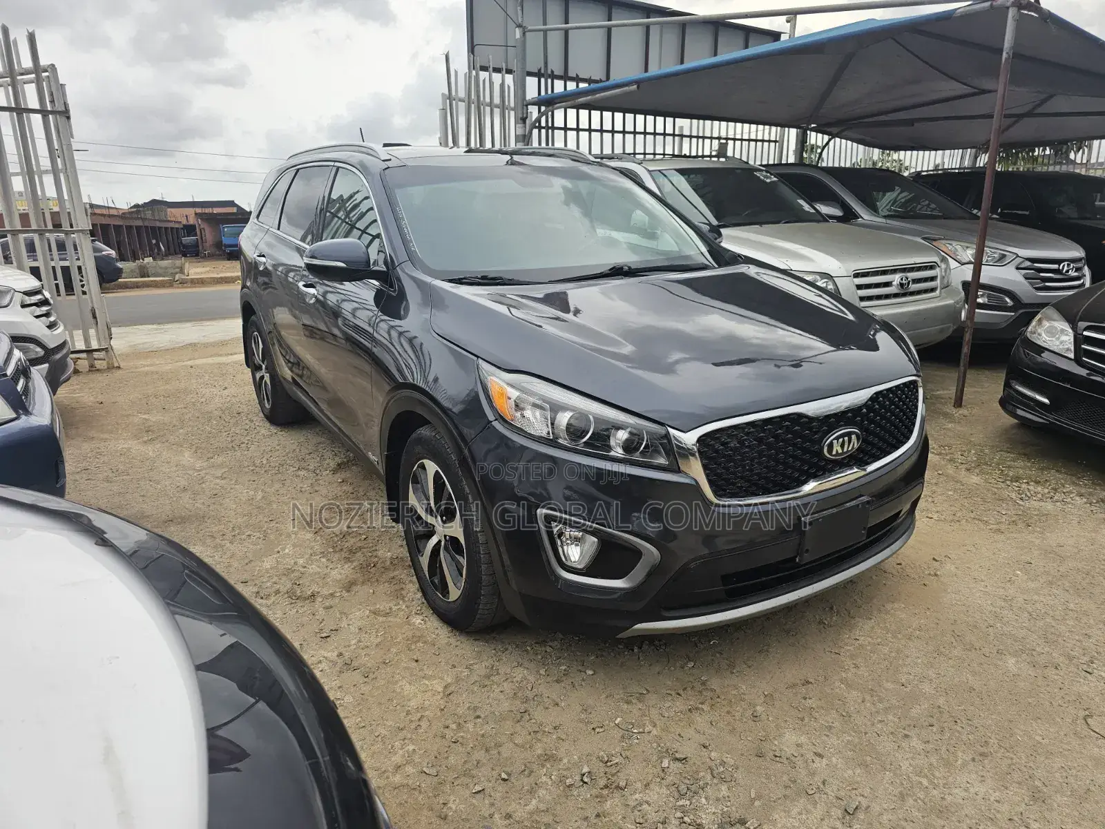 Kia Sorento 4dr SUV 2016 Gray