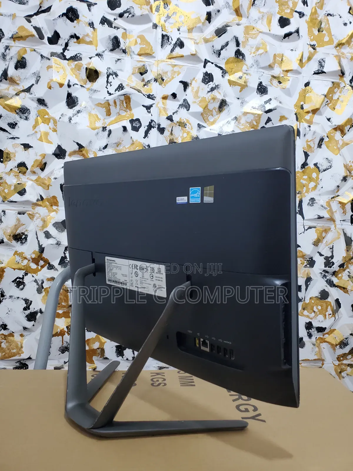 Desktop Computer Lenovo 4GB Intel Core i3 HDD 500GB