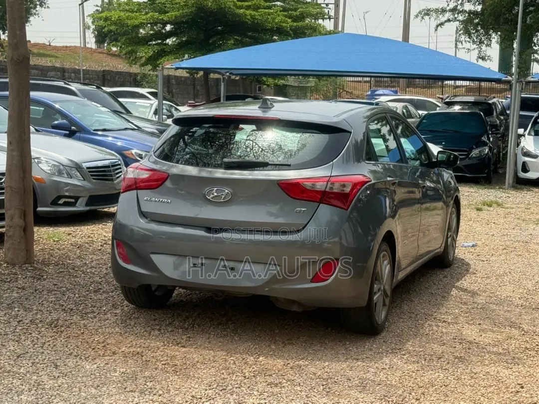 Hyundai Elantra 2016 Gray