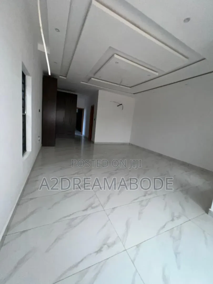 4bdrm Duplex in Omole Phase 1 for rent