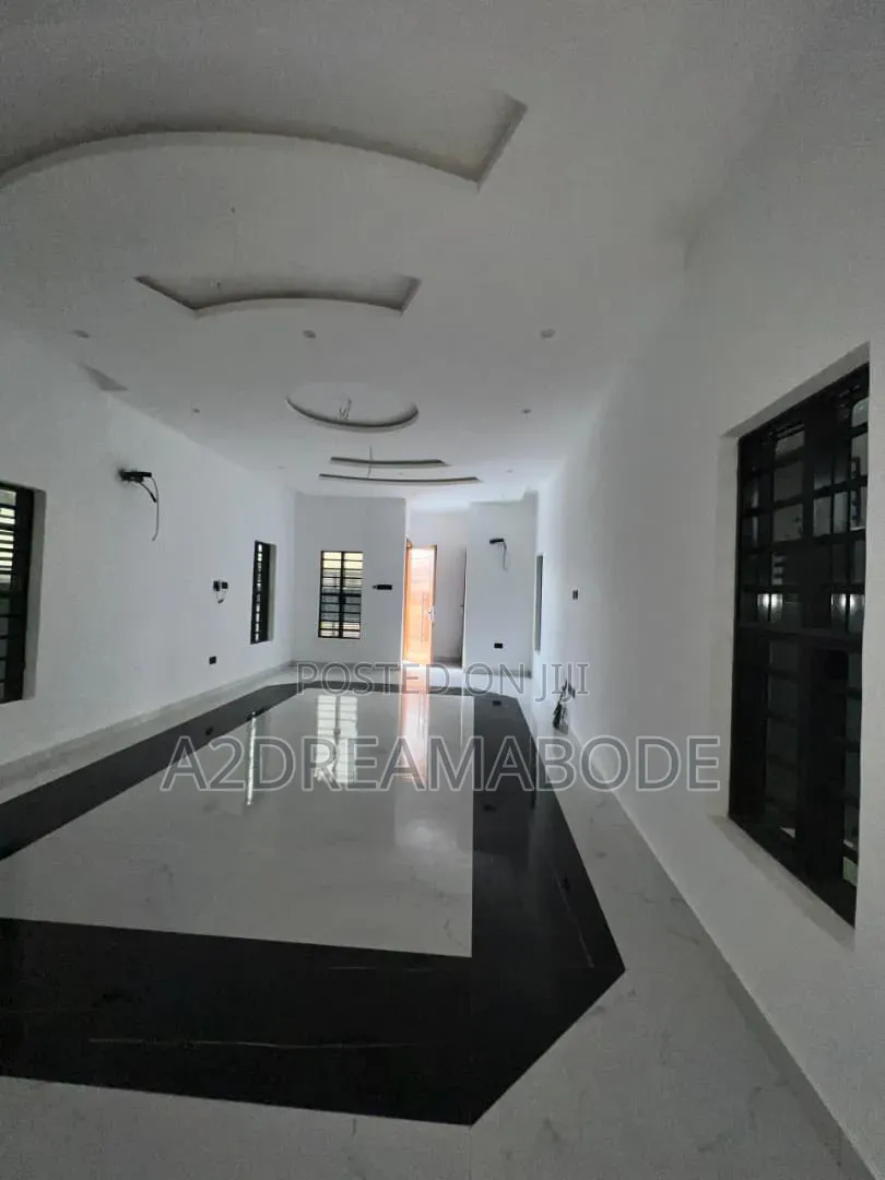 4bdrm Duplex in Omole Phase 1 for rent