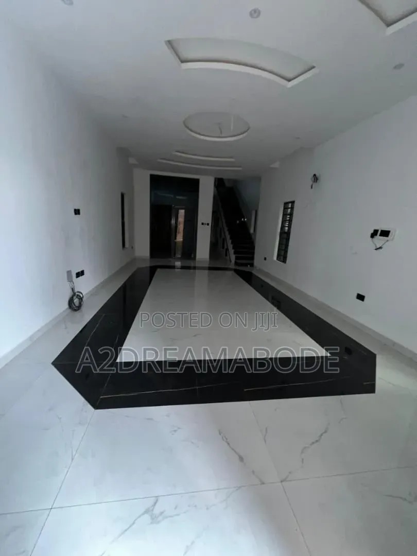 4bdrm Duplex in Omole Phase 1 for rent