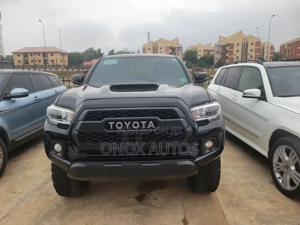Toyota Tacoma TRD Off Road 2017 Black