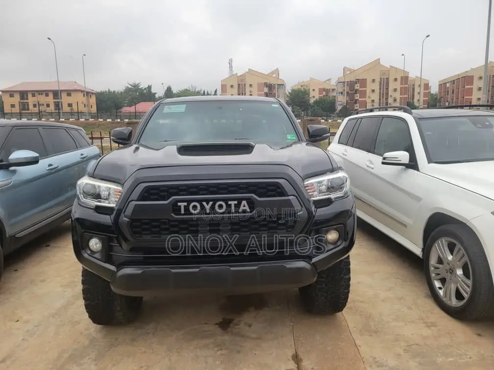 Toyota Tacoma TRD Off Road 2017 Black