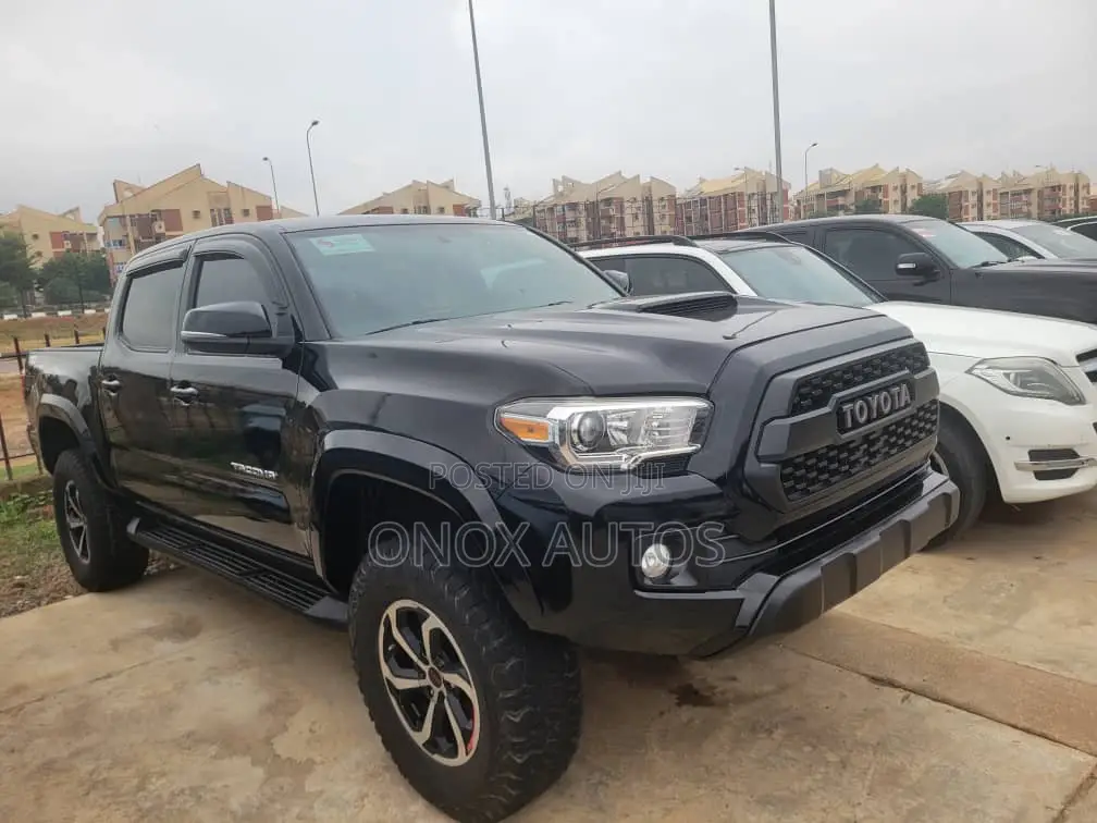 Toyota Tacoma TRD Off Road 2017 Black