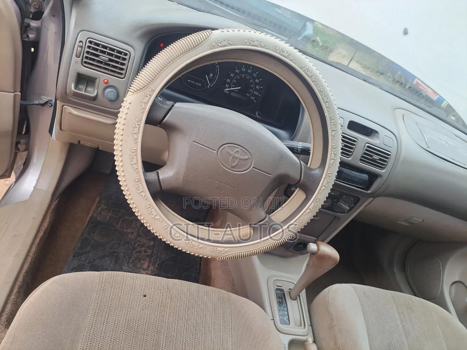 Toyota Corolla X 1.3 Automatic 2000 Gold