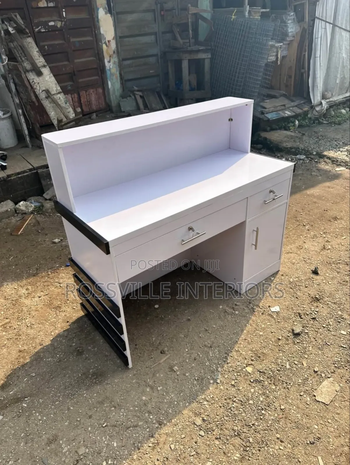4ft Stylish Reception Counter – Modern Office Front Desk for Business