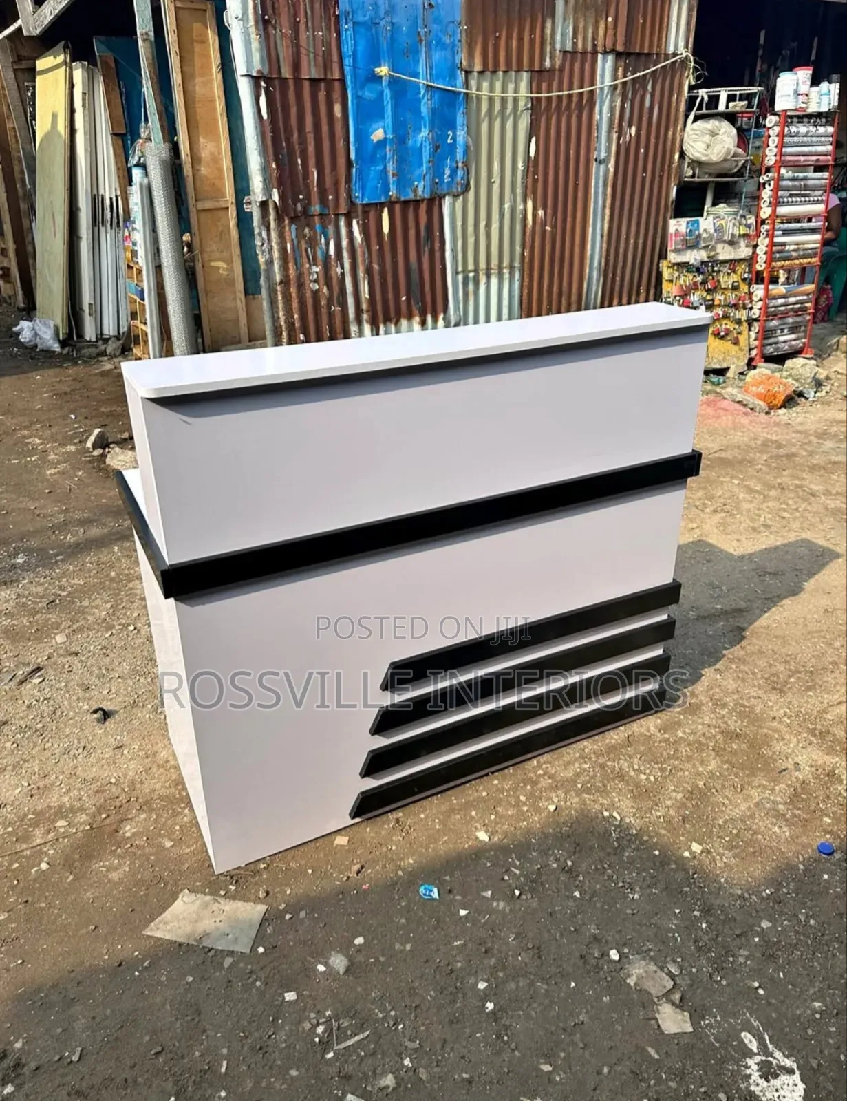 4ft Stylish Reception Counter – Modern Office Front Desk for Business