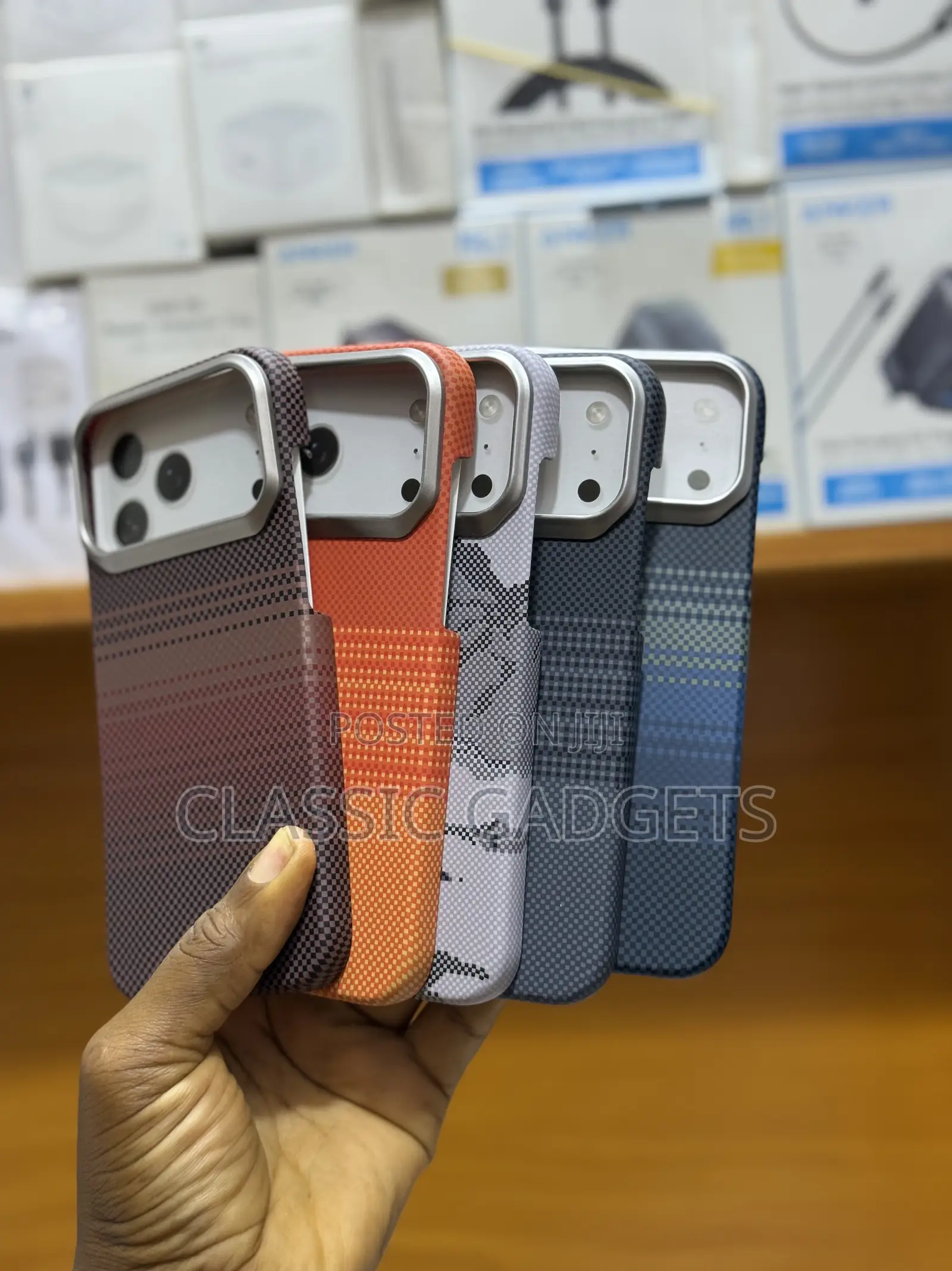 Kevlar Carbon Fiber Ultra Thin Magsafe Case for iPhone 17 Pro Max