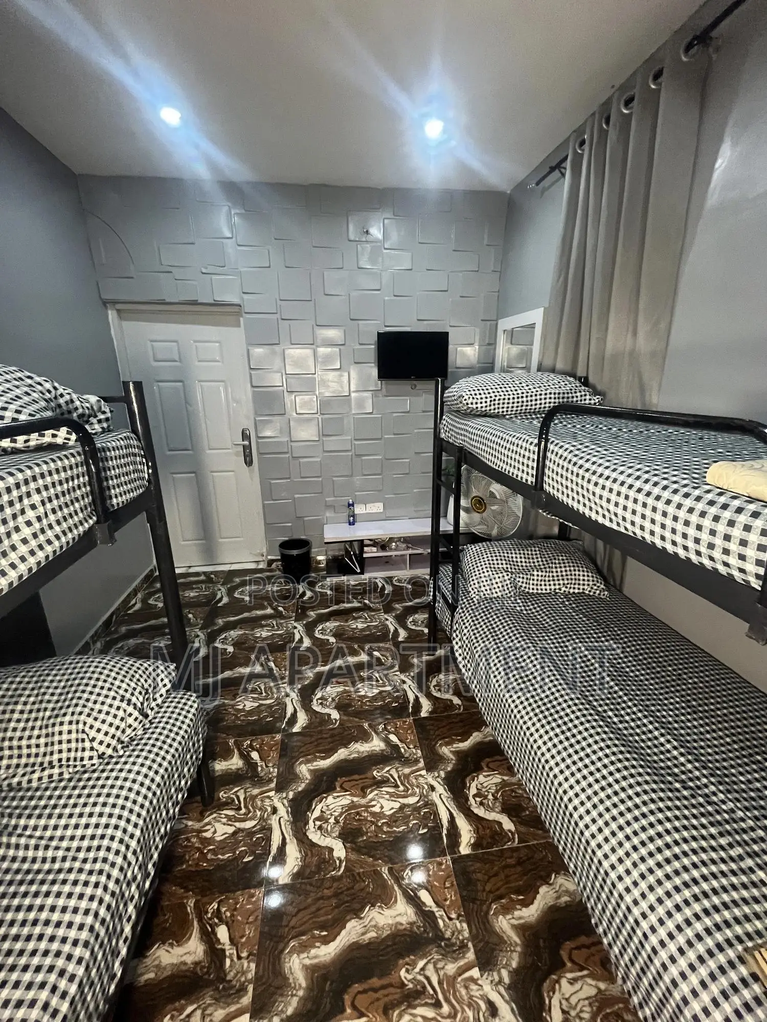Girl House Apartment