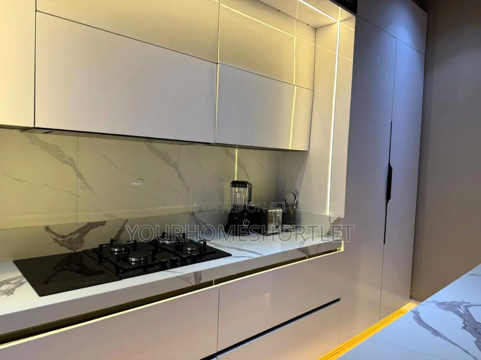 Luxury 2 Bedroom Loft With Swimming Pool and Gym