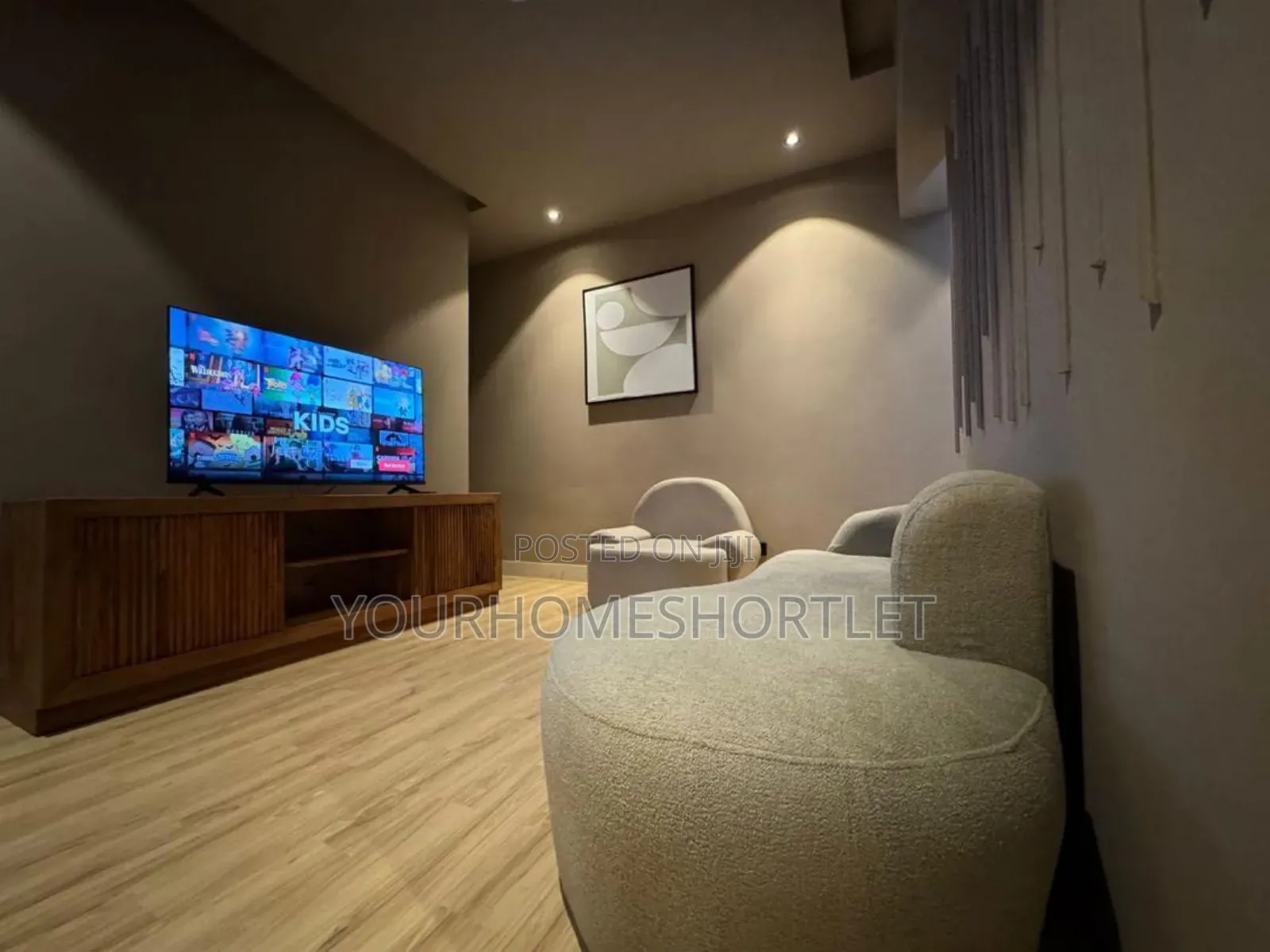 Luxury 2 Bedroom Loft With Swimming Pool and Gym