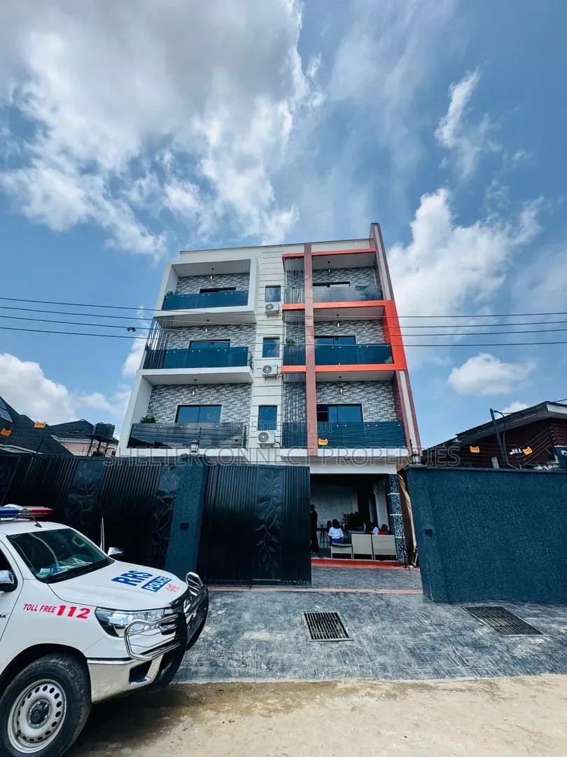 1bdrm Apartment in Aguda / Surulere for sale
