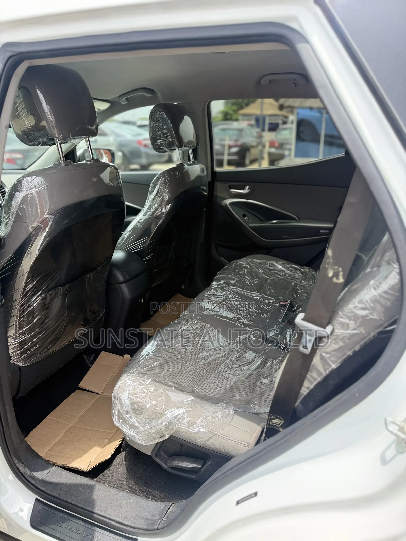Hyundai Santa Fe 2017 White