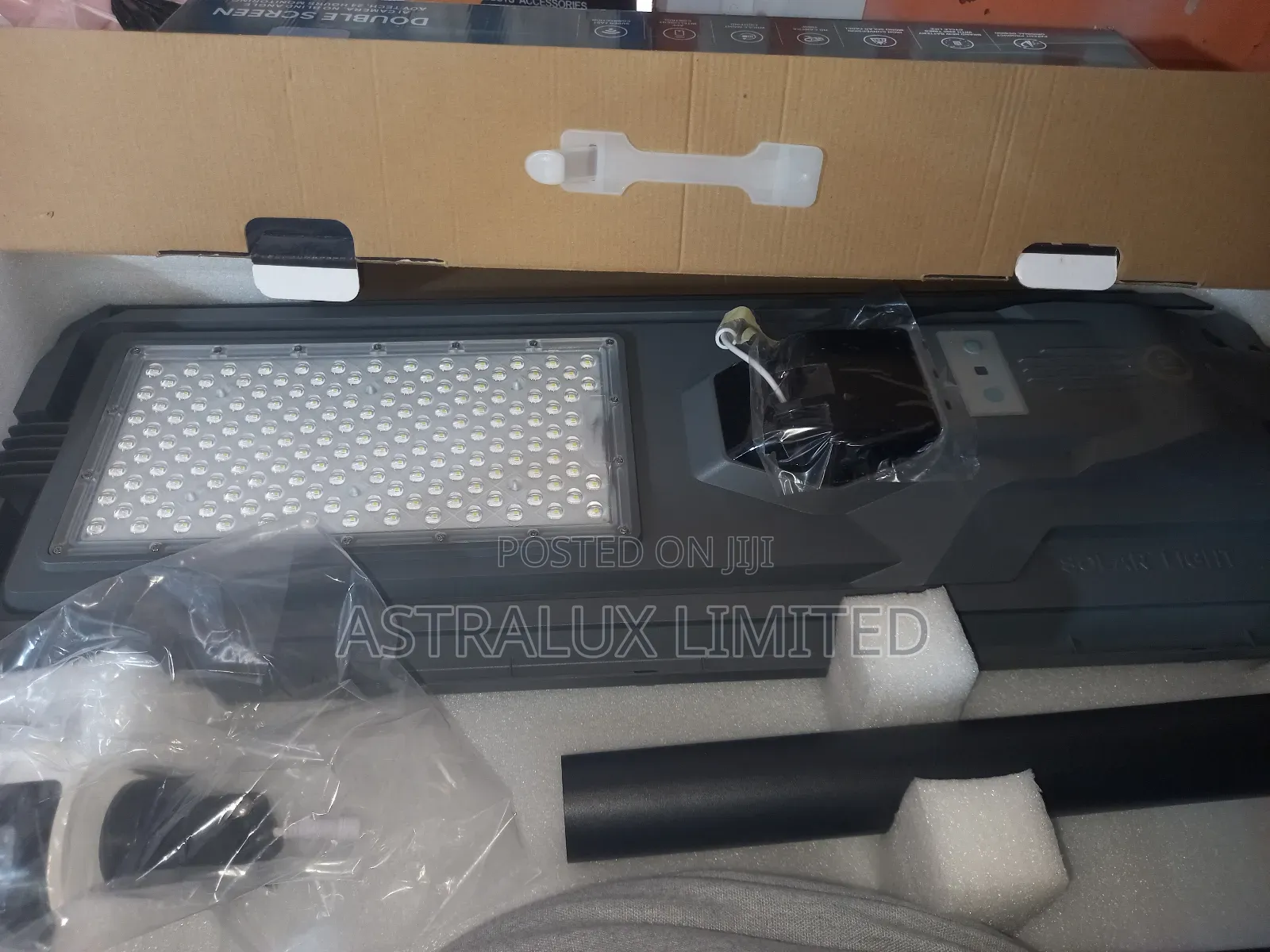 1200w 4g Ai Camera Solar Street Light