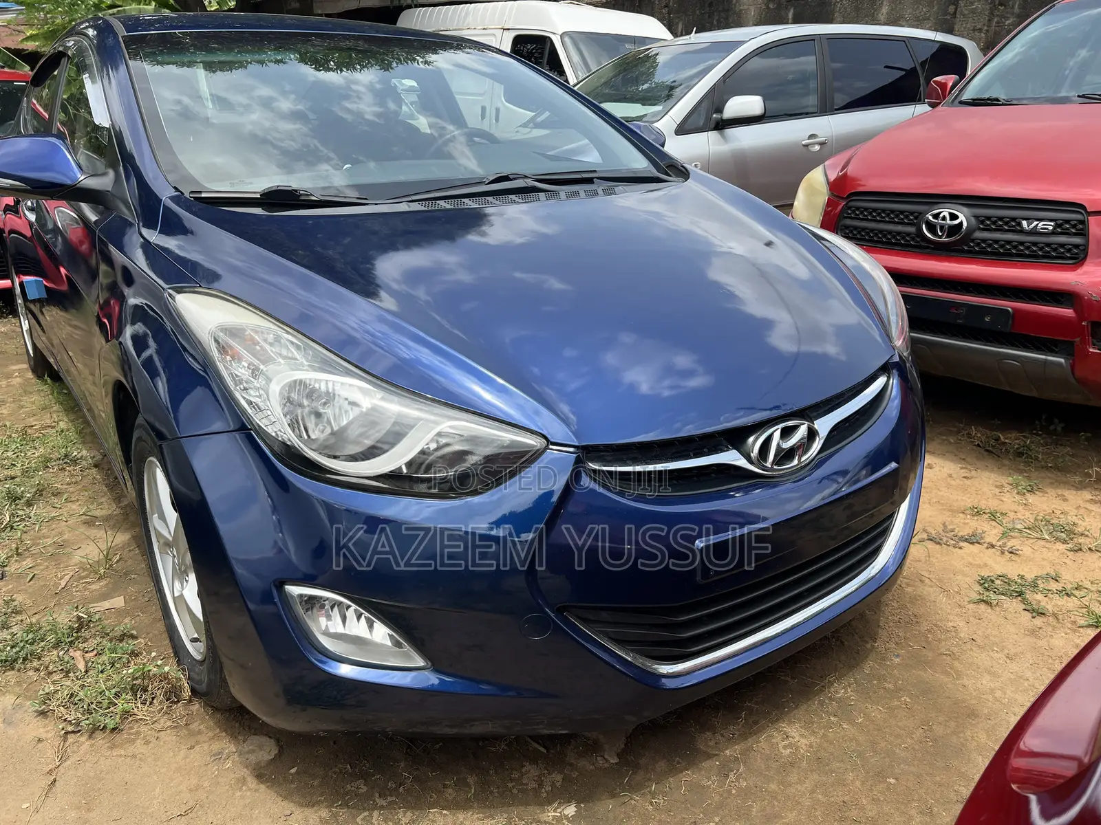 Hyundai Avante 2012 Blue