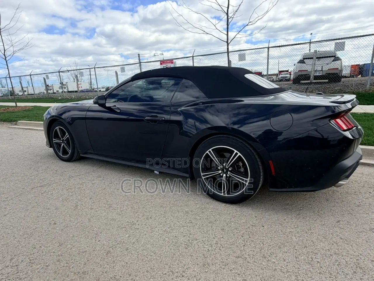 Ford Mustang 2024 Black
