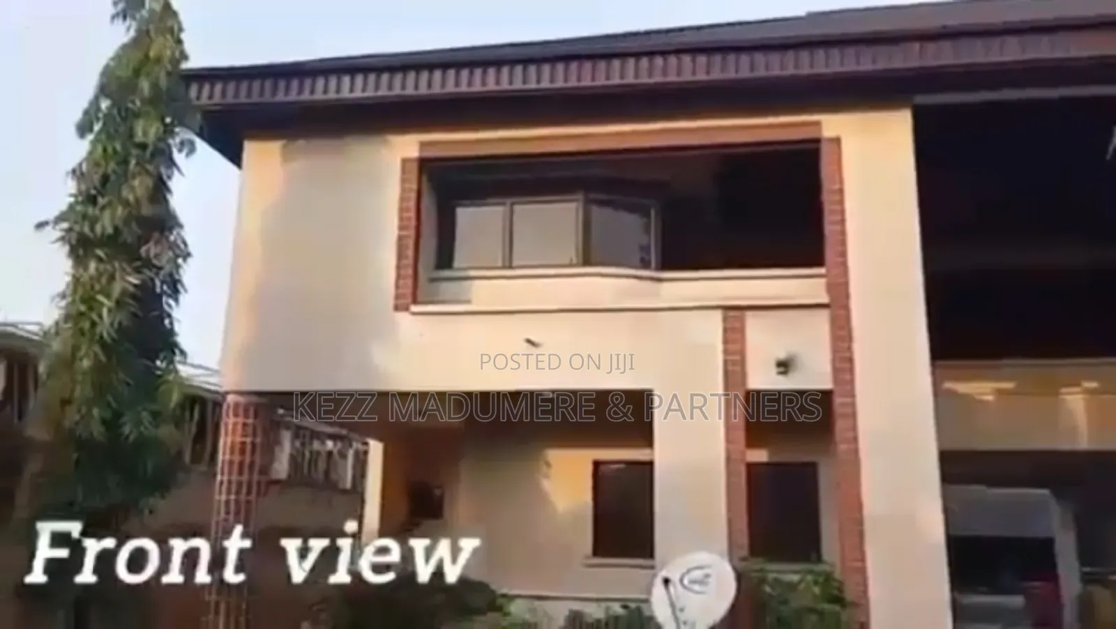6bdrm Duplex in Phase 2 New Gra Port for sale