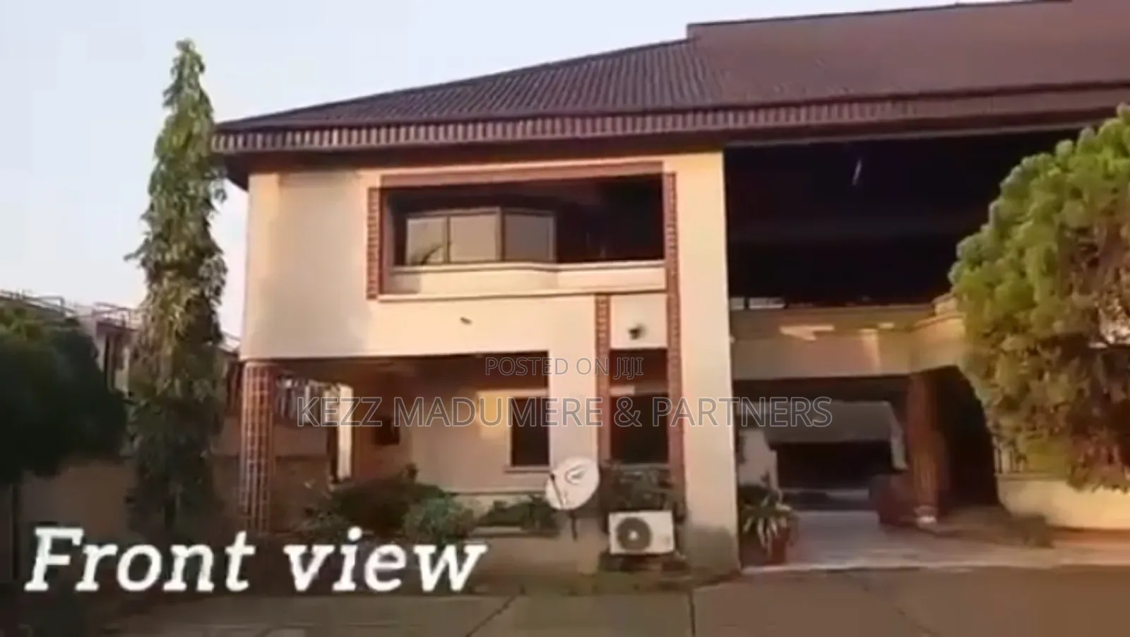 6bdrm Duplex in Phase 2 New Gra Port for sale