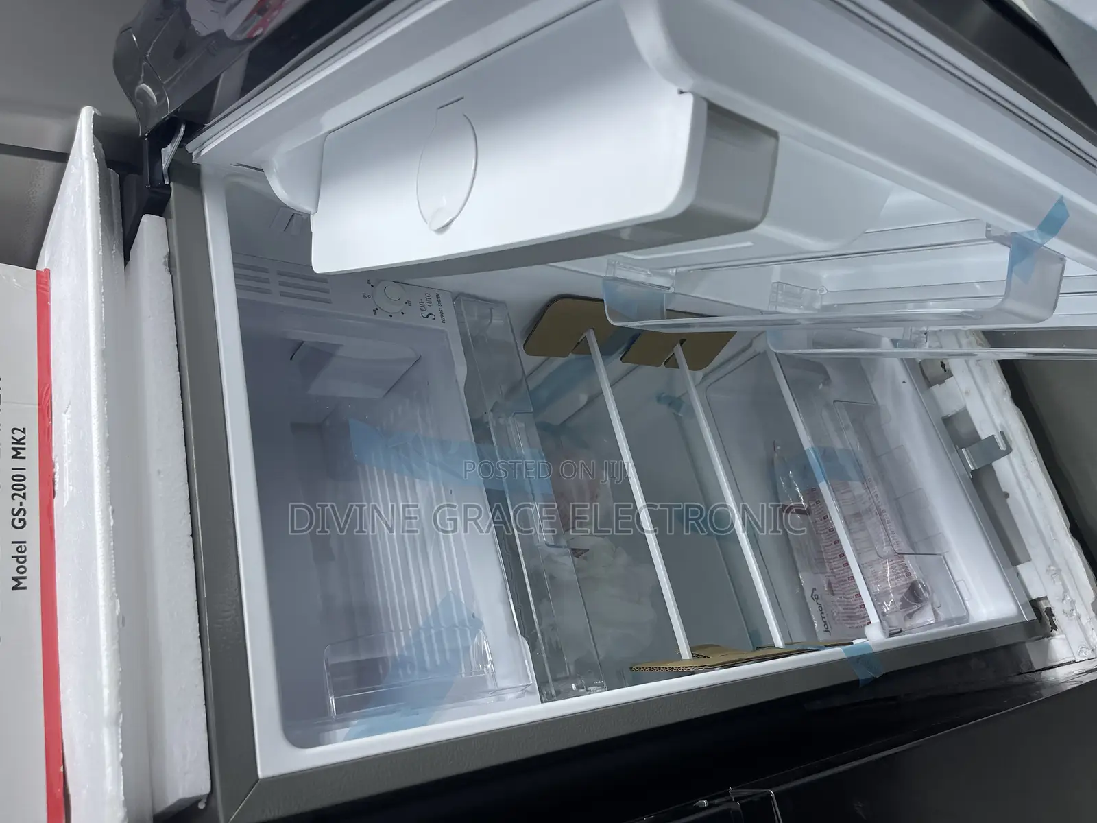 Brand New Aeon Barossa 170 Litres With Water Dispenser