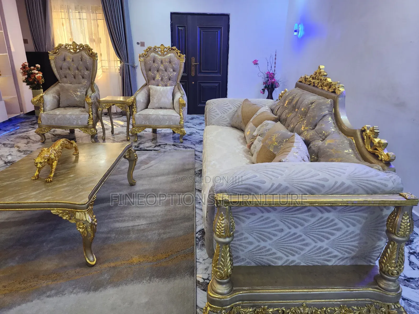 The Royal Sofa Champagne Collection