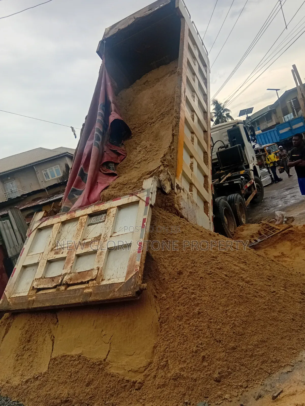 30tons of Sharp Sand